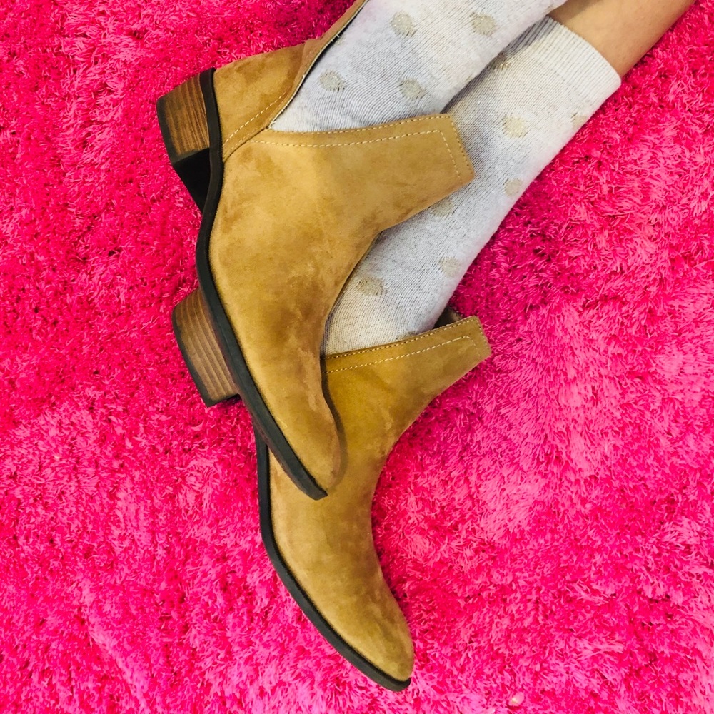 Slip on Ankle booties